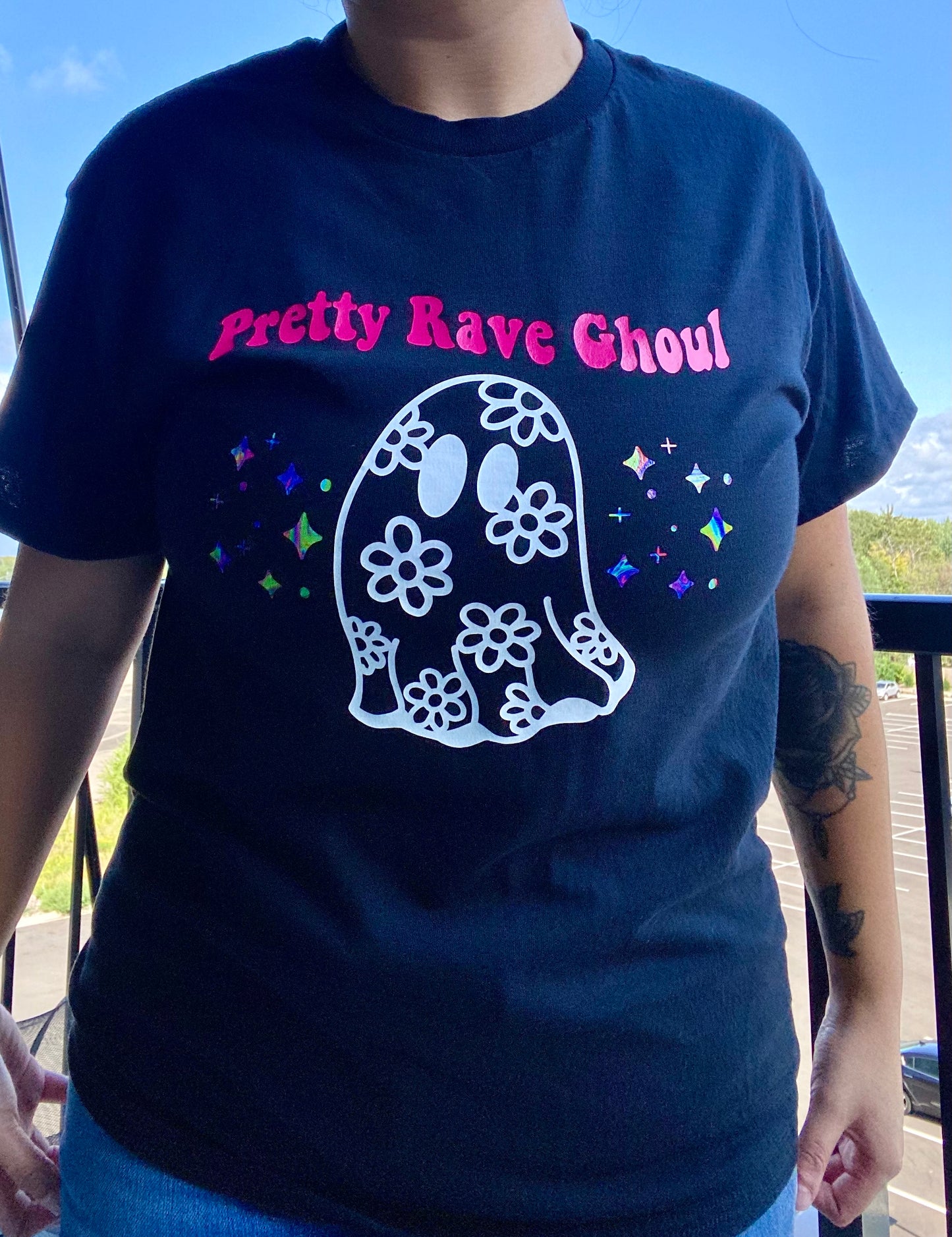 Medium Pretty Rave Ghoul tshirt RTS